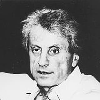 ヤニス・クセナキスの写真