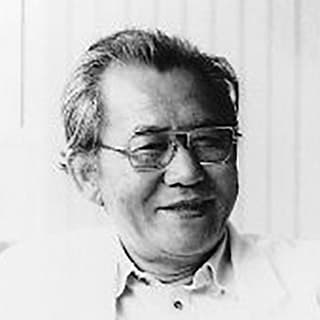 尹伊桑（ユン・イサン）の写真