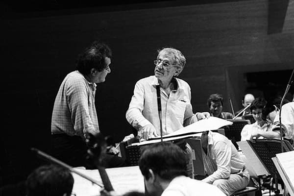 「No. 2 ヤニス・クセナキス」の写真