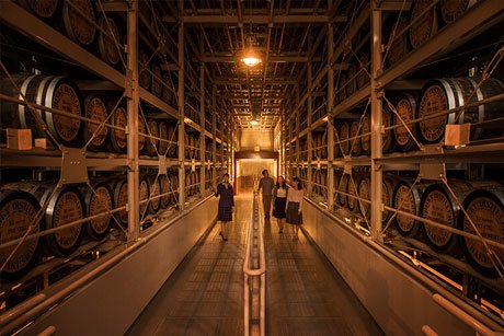新緑かがやく初夏の白州蒸溜所新ツアー「THE STORY OF HAKUSHU