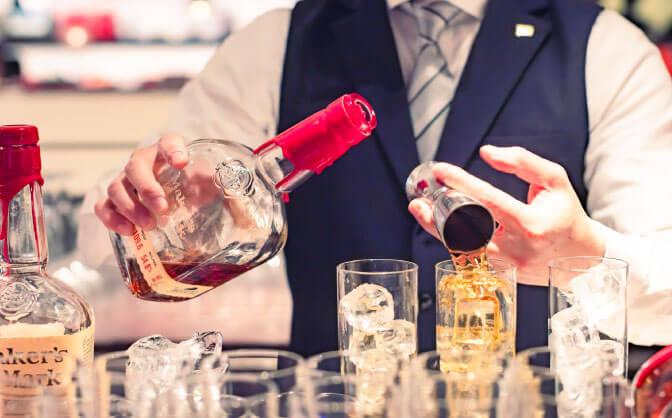 お食事が終わったあとはバータイムへ。