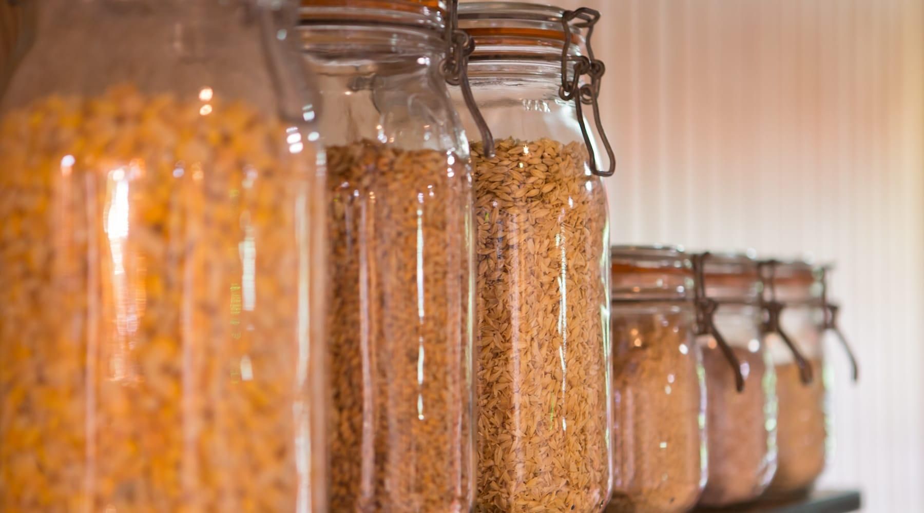 原料と製法｜クラフトウイスキー メーカーズマーク サントリー